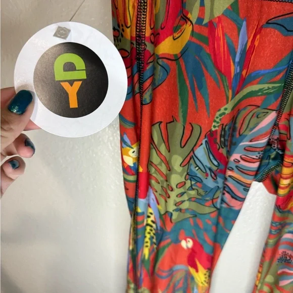 New NWT YOGA democracy Split Flare Pant In Tropical Paradise - Picture 3 of 8